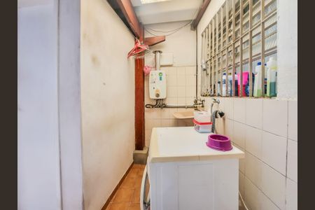 Casa à venda com 122m², 2 quartos e 2 vagas Casa à venda com 122m², 2 quartos e 2 vagasÁrea de Serviço