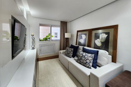 Apartamento para alugar com 242m², 4 quartos e 3 vagas Apartamento para alugar com 242m², 4 quartos e 3 vagasSala de TV