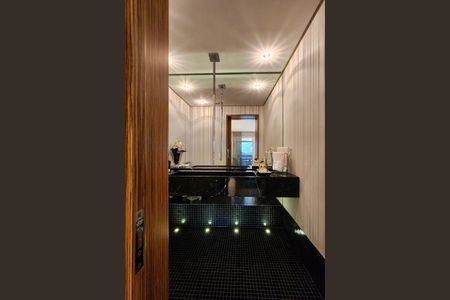 Apartamento para alugar com 242m², 4 quartos e 3 vagas Apartamento para alugar com 242m², 4 quartos e 3 vagasLavabo