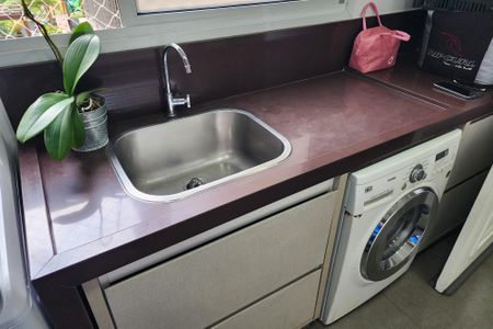 Apartamento para alugar com 242m², 4 quartos e 3 vagas Apartamento para alugar com 242m², 4 quartos e 3 vagasÁrea de Serviço