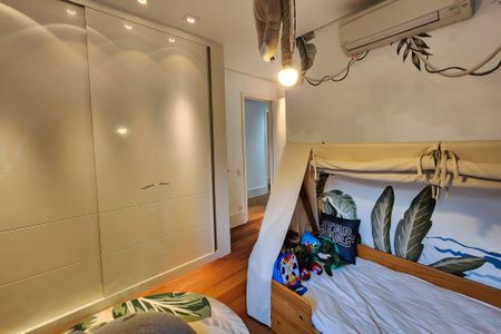 Apartamento para alugar com 242m², 4 quartos e 3 vagas Apartamento para alugar com 242m², 4 quartos e 3 vagasSuíte 3