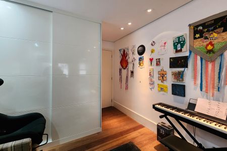 Apartamento para alugar com 242m², 4 quartos e 3 vagas Apartamento para alugar com 242m², 4 quartos e 3 vagasSuíte 1