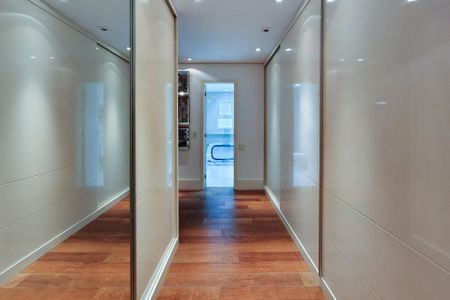 Apartamento para alugar com 242m², 4 quartos e 3 vagas Apartamento para alugar com 242m², 4 quartos e 3 vagasSuíte 2