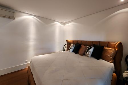 Apartamento para alugar com 242m², 4 quartos e 3 vagas Apartamento para alugar com 242m², 4 quartos e 3 vagasSuíte 2