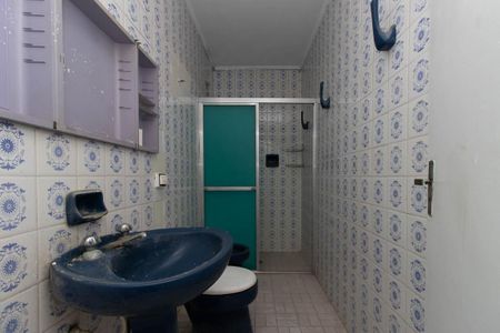 Casa à venda com 145m², 3 quartos e 2 vagas Casa à venda com 145m², 3 quartos e 2 vagasBanheiro