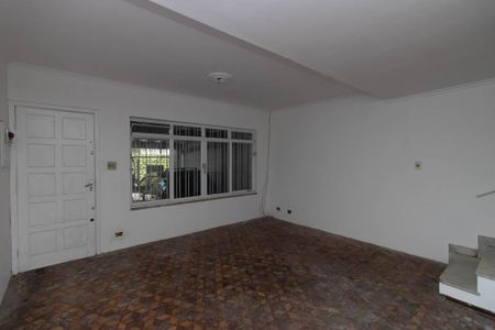 Casa à venda com 145m², 3 quartos e 2 vagas Casa à venda com 145m², 3 quartos e 2 vagasSala