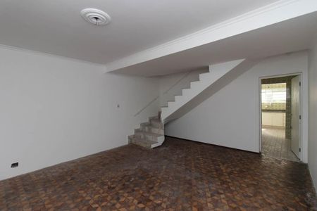 Casa à venda com 145m², 3 quartos e 2 vagas Casa à venda com 145m², 3 quartos e 2 vagasSala