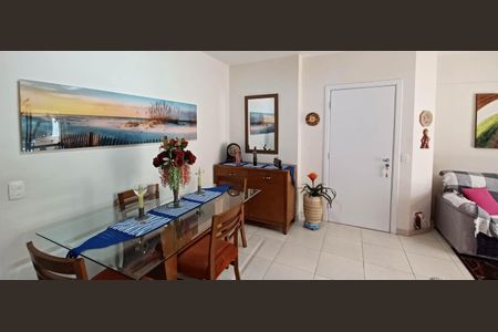 Apartamento à venda com 96m², 3 quartos e 3 vagasSala