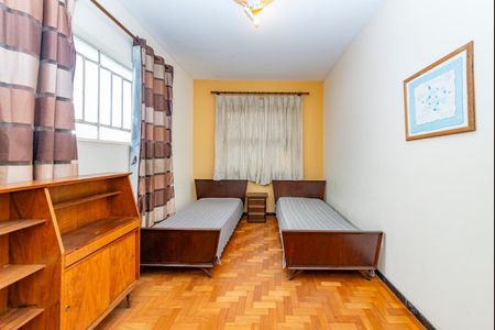 Casa à venda com 375m², 4 quartos e 5 vagas Casa à venda com 375m², 4 quartos e 5 vagasQuarto 3