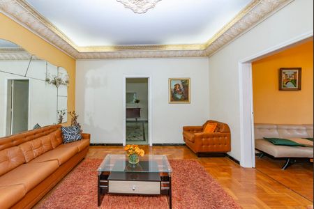 Casa à venda com 375m², 4 quartos e 5 vagas Casa à venda com 375m², 4 quartos e 5 vagasSala 2