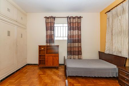 Casa à venda com 375m², 4 quartos e 5 vagas Casa à venda com 375m², 4 quartos e 5 vagasQuarto 3