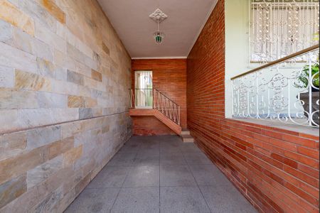 Casa à venda com 375m², 4 quartos e 5 vagas Casa à venda com 375m², 4 quartos e 5 vagasGaragem