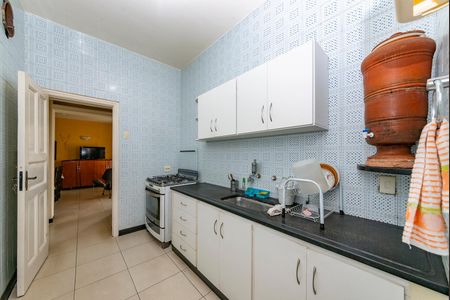 Casa à venda com 375m², 4 quartos e 5 vagas Casa à venda com 375m², 4 quartos e 5 vagasCozinha