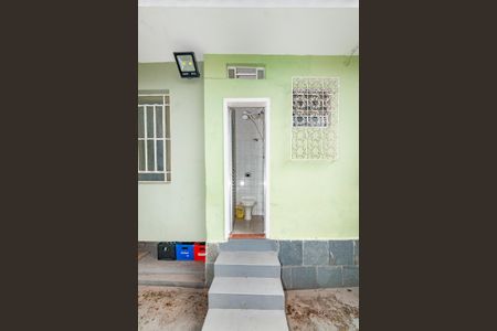 Casa à venda com 375m², 4 quartos e 5 vagas Casa à venda com 375m², 4 quartos e 5 vagasQuintal