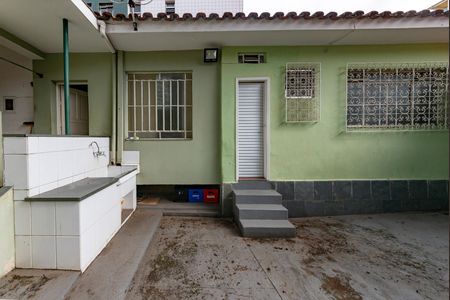 Casa à venda com 375m², 4 quartos e 5 vagas Casa à venda com 375m², 4 quartos e 5 vagasÁrea de Serviço