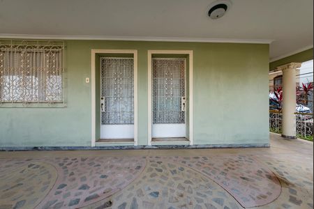 Casa à venda com 375m², 4 quartos e 5 vagas Casa à venda com 375m², 4 quartos e 5 vagasVaranda da Sala 1