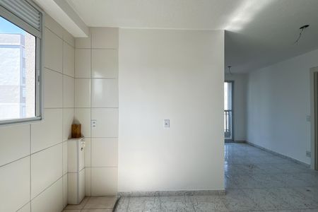 Apartamento para alugar com 39m², 2 quartos e sem vaga Apartamento para alugar com 39m², 2 quartos e sem vagaCozinha e Área de Serviço