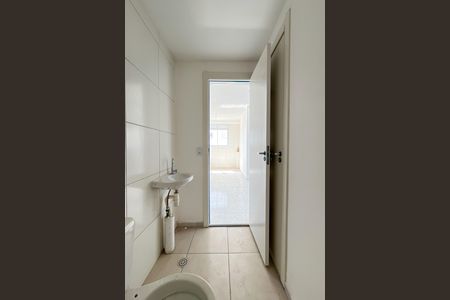 Apartamento para alugar com 39m², 2 quartos e sem vaga Apartamento para alugar com 39m², 2 quartos e sem vagaBanheiro
