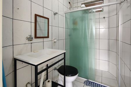 Studio para alugar com 32m², 0 quarto e 1 vaga Studio para alugar com 32m², 0 quarto e 1 vagaBanheiro