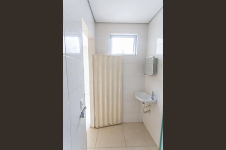 Studio para alugar com 30m², 1 quarto e sem vaga Studio para alugar com 30m², 1 quarto e sem vagaBanheiro Social