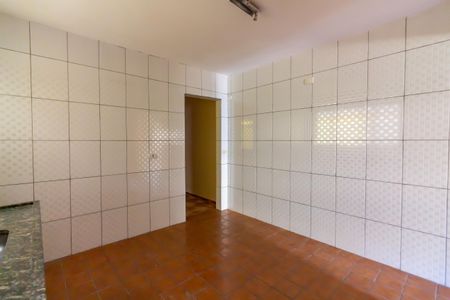 Casa para alugar com 150m², 2 quartos e sem vagacozinha 