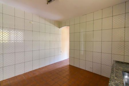 Casa para alugar com 150m², 2 quartos e sem vagacozinha 