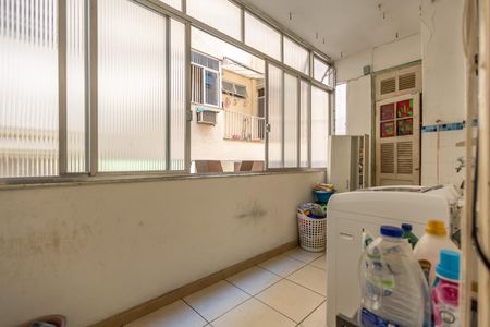 Apartamento à venda com 106m², 3 quartos e sem vagaÁrea de Serviço