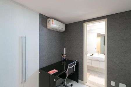 Apartamento à venda com 270m², 3 quartos e 3 vagasQuarto 1 Suite