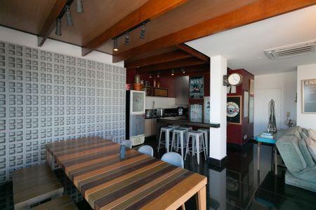 Apartamento à venda com 270m², 3 quartos e 3 vagasEspaço Gourmet