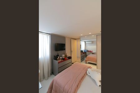 Apartamento à venda com 270m², 3 quartos e 3 vagasQuarto 2