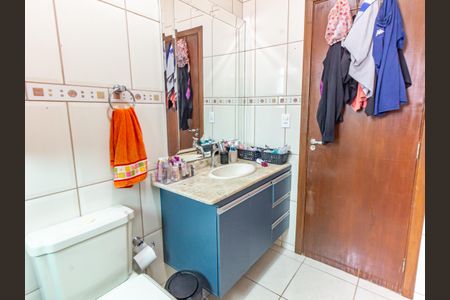 Casa para alugar com 235m², 3 quartos e 4 vagas Casa para alugar com 235m², 3 quartos e 4 vagasBanheiro da Suíte 1