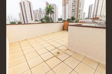 Casa para alugar com 235m², 3 quartos e 4 vagas Casa para alugar com 235m², 3 quartos e 4 vagasSuíte 3 - Varanda