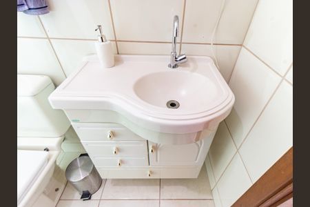 Casa para alugar com 235m², 3 quartos e 4 vagas Casa para alugar com 235m², 3 quartos e 4 vagasBanheiro da Suíte 2