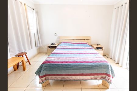 Casa para alugar com 235m², 3 quartos e 4 vagas Casa para alugar com 235m², 3 quartos e 4 vagasSuíte 1