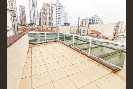 Casa para alugar com 235m², 3 quartos e 4 vagas Casa para alugar com 235m², 3 quartos e 4 vagasSuíte 1 - Varanda