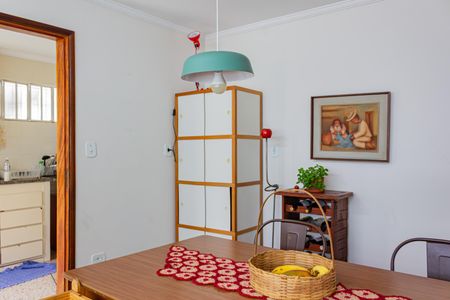 Casa à venda com 185m², 3 quartos e 3 vagas Casa à venda com 185m², 3 quartos e 3 vagasSala de Jantar