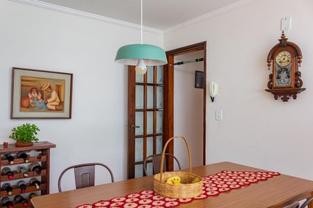 Casa à venda com 185m², 3 quartos e 3 vagas Casa à venda com 185m², 3 quartos e 3 vagasSala de Jantar