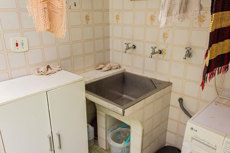 Casa à venda com 185m², 3 quartos e 3 vagas Casa à venda com 185m², 3 quartos e 3 vagasÁrea de Serviço