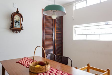 Casa à venda com 185m², 3 quartos e 3 vagas Casa à venda com 185m², 3 quartos e 3 vagasSala de Jantar