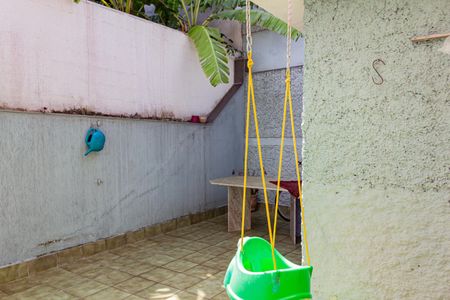 Casa à venda com 185m², 3 quartos e 3 vagas Casa à venda com 185m², 3 quartos e 3 vagasÁrea externa