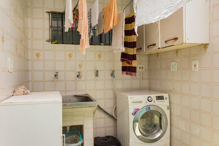 Casa à venda com 185m², 3 quartos e 3 vagas Casa à venda com 185m², 3 quartos e 3 vagasÁrea de Serviço