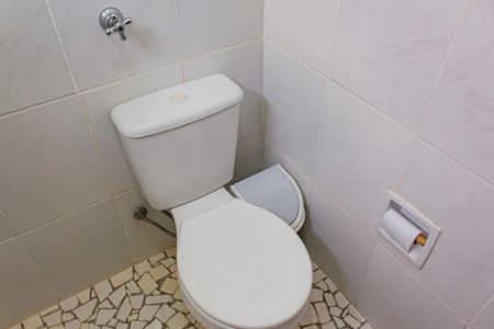 Casa à venda com 185m², 3 quartos e 3 vagas Casa à venda com 185m², 3 quartos e 3 vagasBanheiro de serviço
