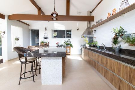 Casa de condomínio à venda com 390m², 4 quartos e 4 vagasÁrea Gourmet