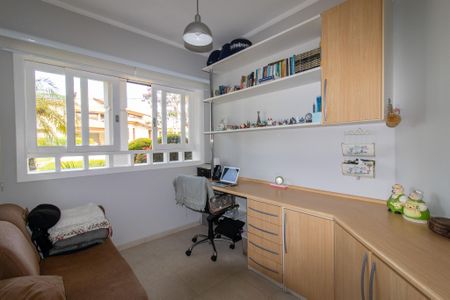 Casa de condomínio à venda com 390m², 4 quartos e 4 vagasÁrea de Serviço