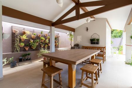 Casa de condomínio à venda com 390m², 4 quartos e 4 vagasÁrea Gourmet