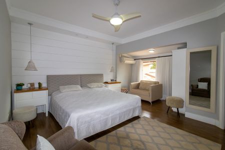 Casa de condomínio à venda com 390m², 4 quartos e 4 vagasSuíte 1