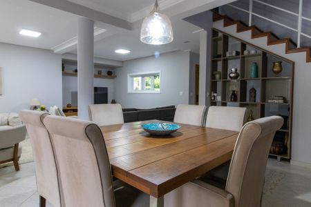 Casa de condomínio à venda com 390m², 4 quartos e 4 vagasSala de Jantar