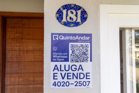 Casa de condomínio à venda com 390m², 4 quartos e 4 vagasPlaquinha