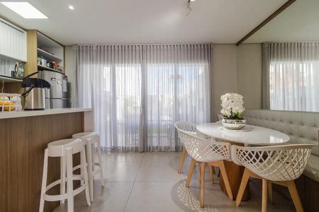 Casa à venda com 160m², 3 quartos e 2 vagasSala
