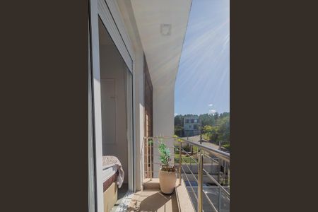 Casa à venda com 160m², 3 quartos e 2 vagasSuíte  - Varanda